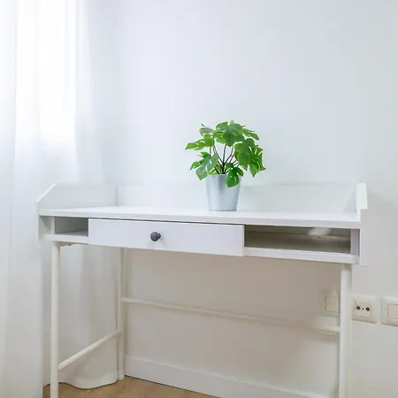 Salt And Sea Apartment, Sea View, Free Wi Fi *