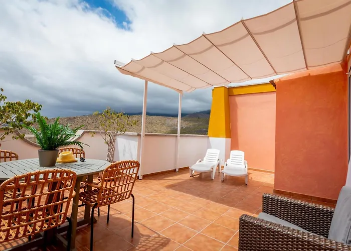 Salt And Sea Apartment, Sea View, Free Wi Fi شقة *