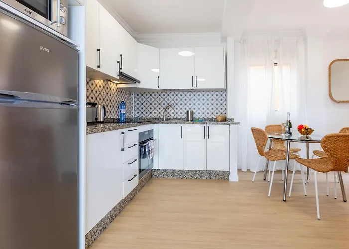 شقة Salt And Sea Apartment, Sea View, Free Wi Fi *