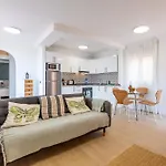 Lägenhet Salt And Sea Apartment, Sea View, Free Wi Fi *